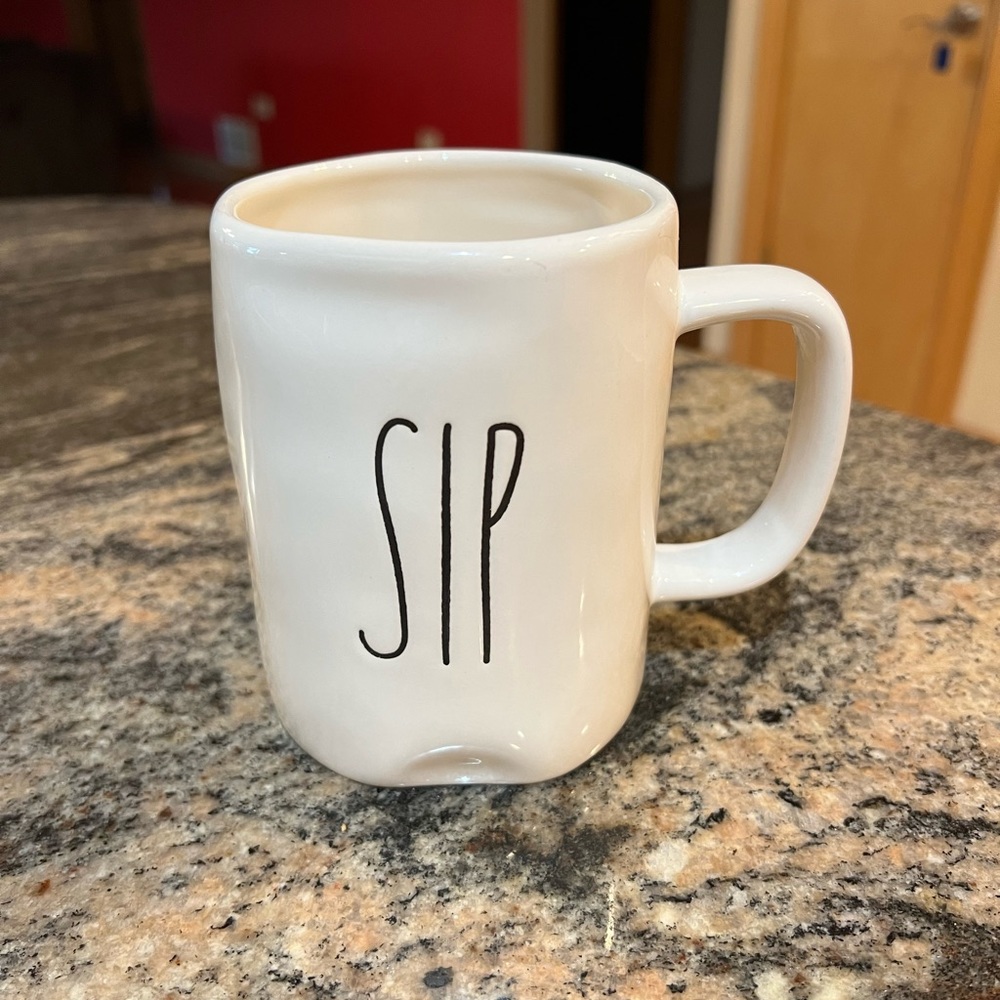 RAE DUNN "Sip" mug